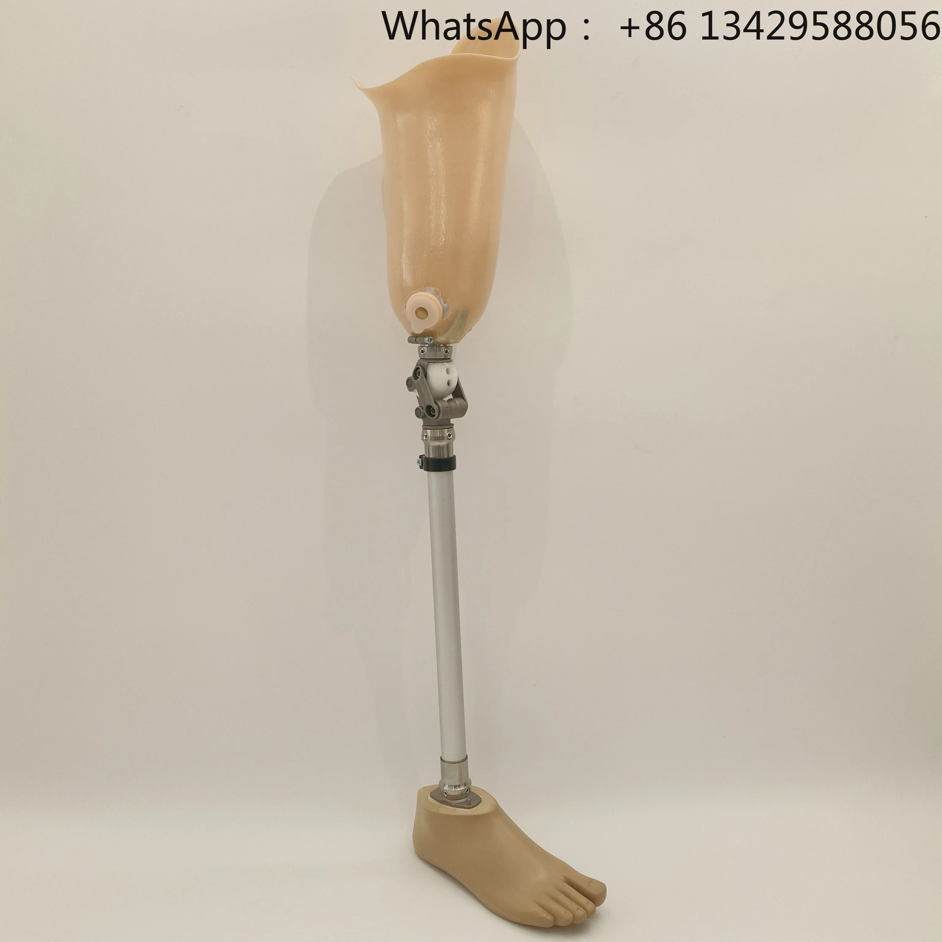 Manufacturer Customization Above the Knee Prosthetic Leg