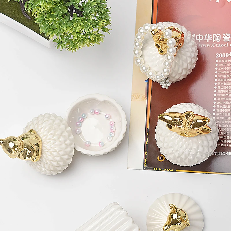 

European Style Ceramic Candy Box Creative Jewelry Wedding Supplies Electroplating process Animal Gold Storage Tank Hand Gift