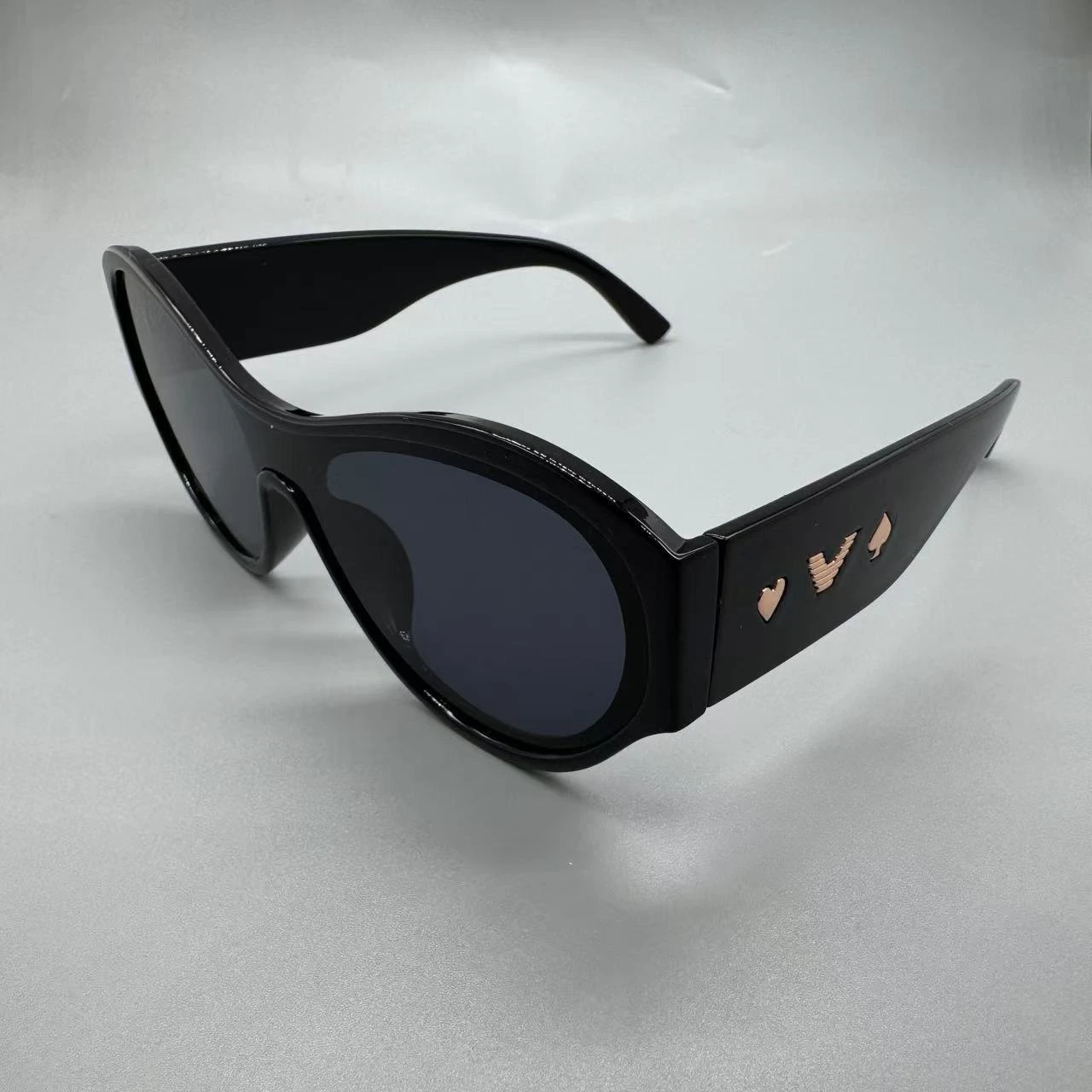 Oculos-de-sol-femininos-estilo-gatinho-europeu-e-americano-2026-novos-Oculos-de-sol-estilo-blogueira-com-armacao-grande-e-protecao-uv