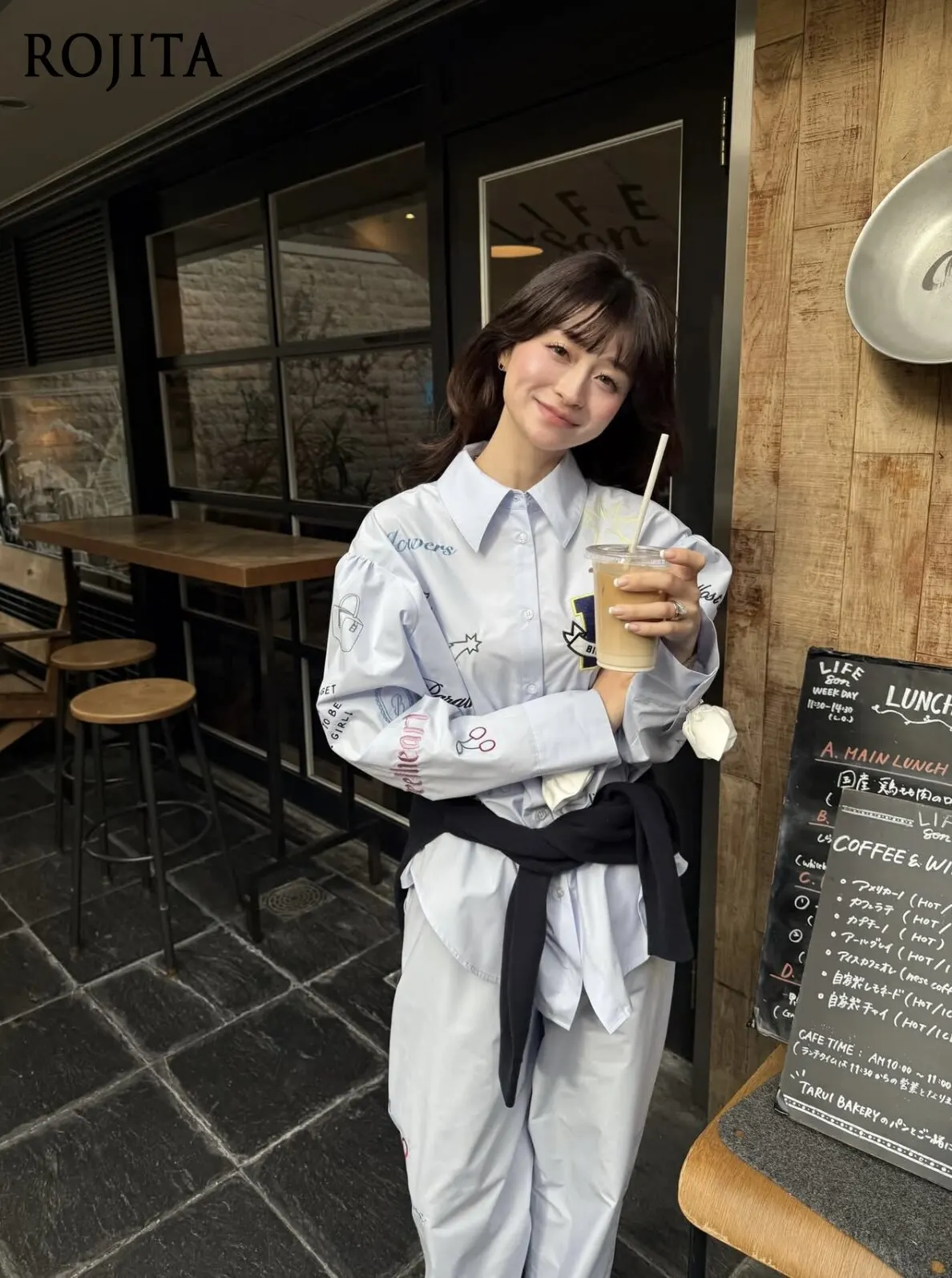 Cute Graffiti Delicate Embroidered Rose Shirt Light Blue Print Oversized Shirt Letter Patch Embroidery Loose Long Sleeve Top