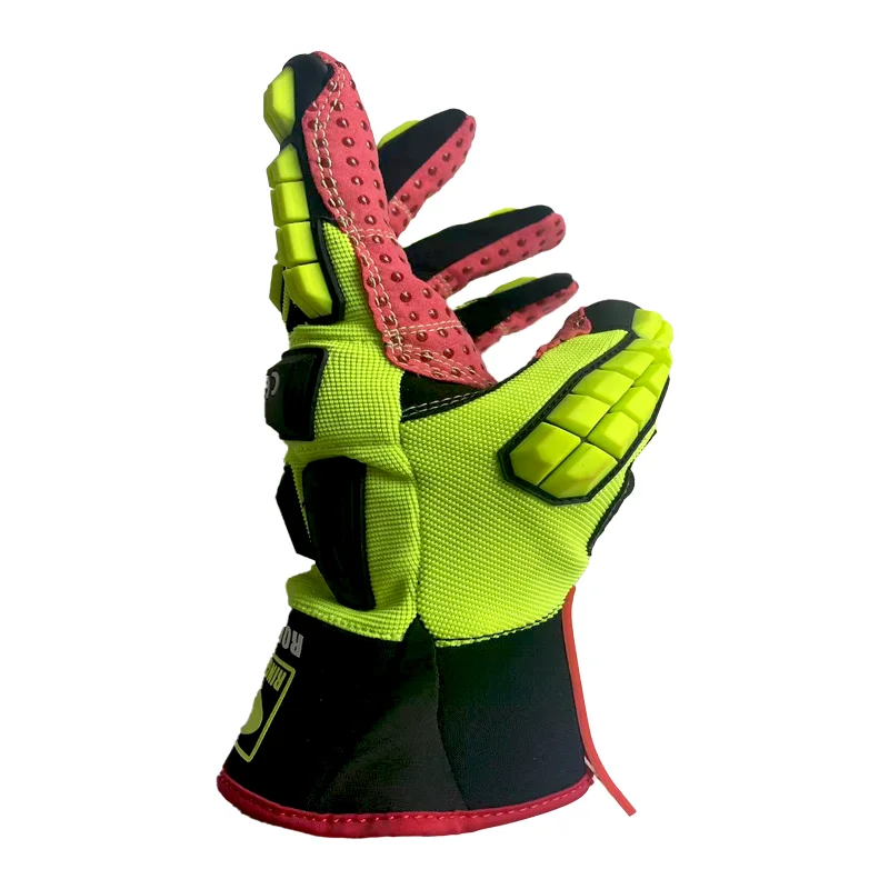 Multifunctional protective gloves