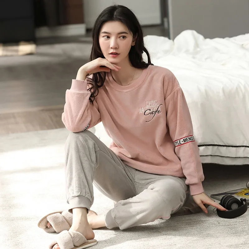 2024 New Coral Velvet Pajama Women Autumn Winter Thickened Plush Sleepwear Student Winter Flannel Warm Round Collar Homewear Set