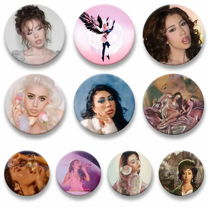Kali Uchis Music Badges Pop Singer Round Exquisite Brooch Creative Lapel Pins for Clothes Hat Backpack Jewelry Accessories Gifts