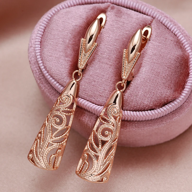 2022 New Hollow Twist Spindle Pendant 585 Gold Women's Earrings Fashion Vintage Earrings Jewelry Girl's Elegant Wedding Earrings