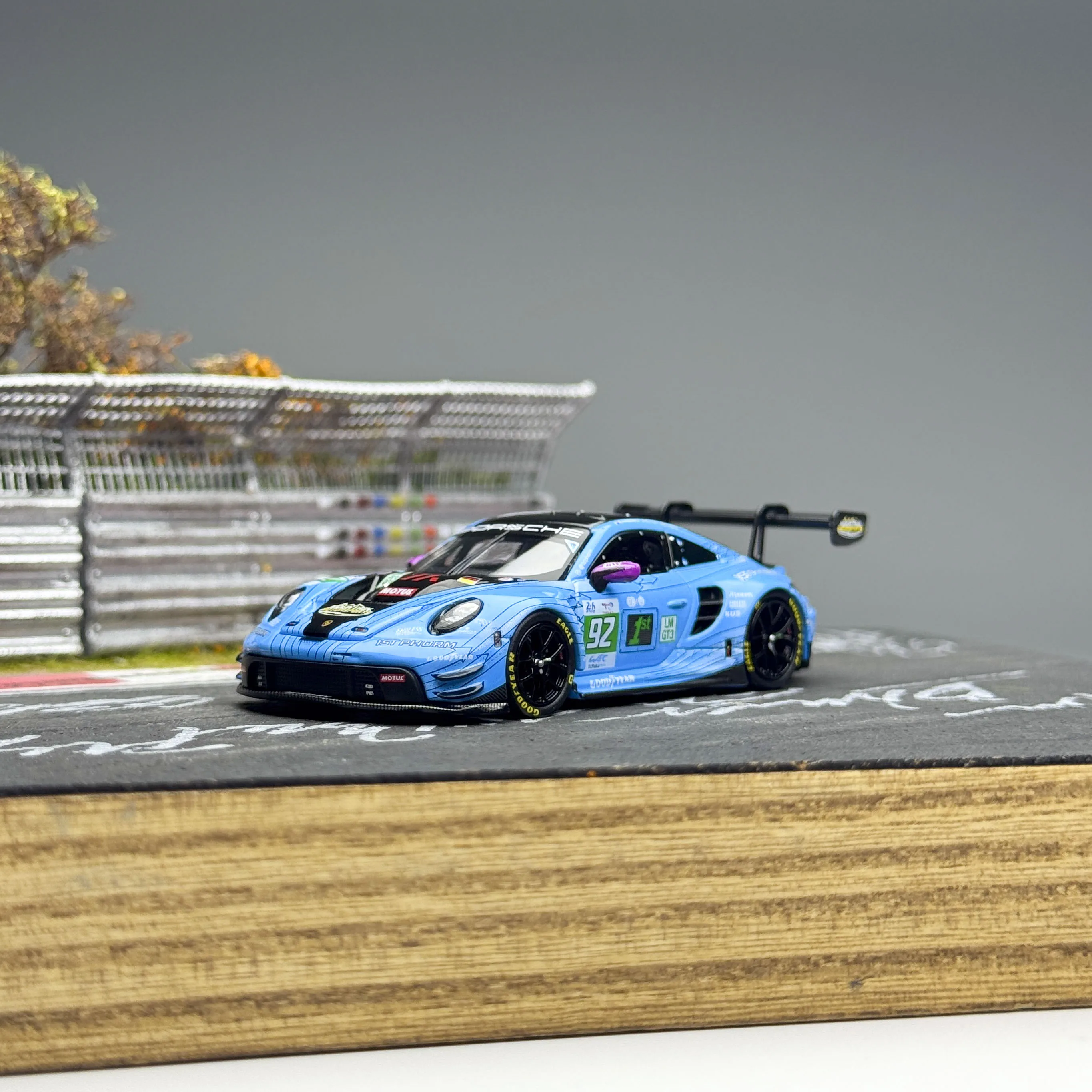 TrendsHobby TH 1:64 911 GT3 R 2026 Le Mans Meisterschaftsauto Legierungsmodell