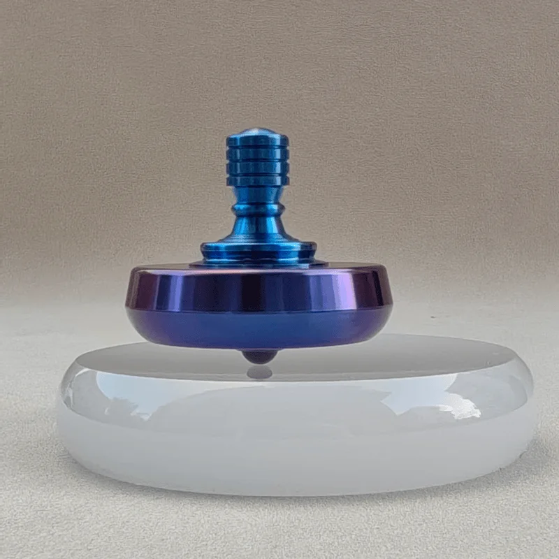 

Оригинальный титановый сплав EDC ручной поворот металлический гироскоп на кончиках пальцев декомпрессионная настольная игрушка