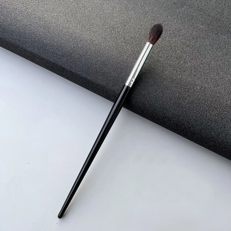 1pcs Precision Eyeliner Smudge Brush Makeup Brush Smudge Horse Hair Eyeshadow Smudge Brush Small Smoky Liner Makeup Brushes