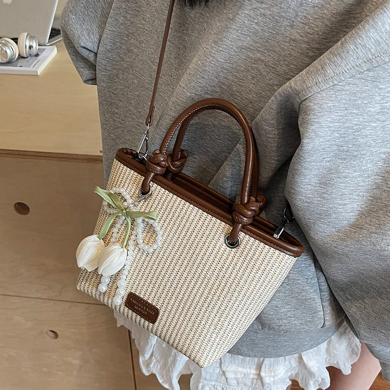 

2025 Summer Woven Bucket Bag for Women Minimalist Shoulder Crossbody Purse Fashionable Handbag