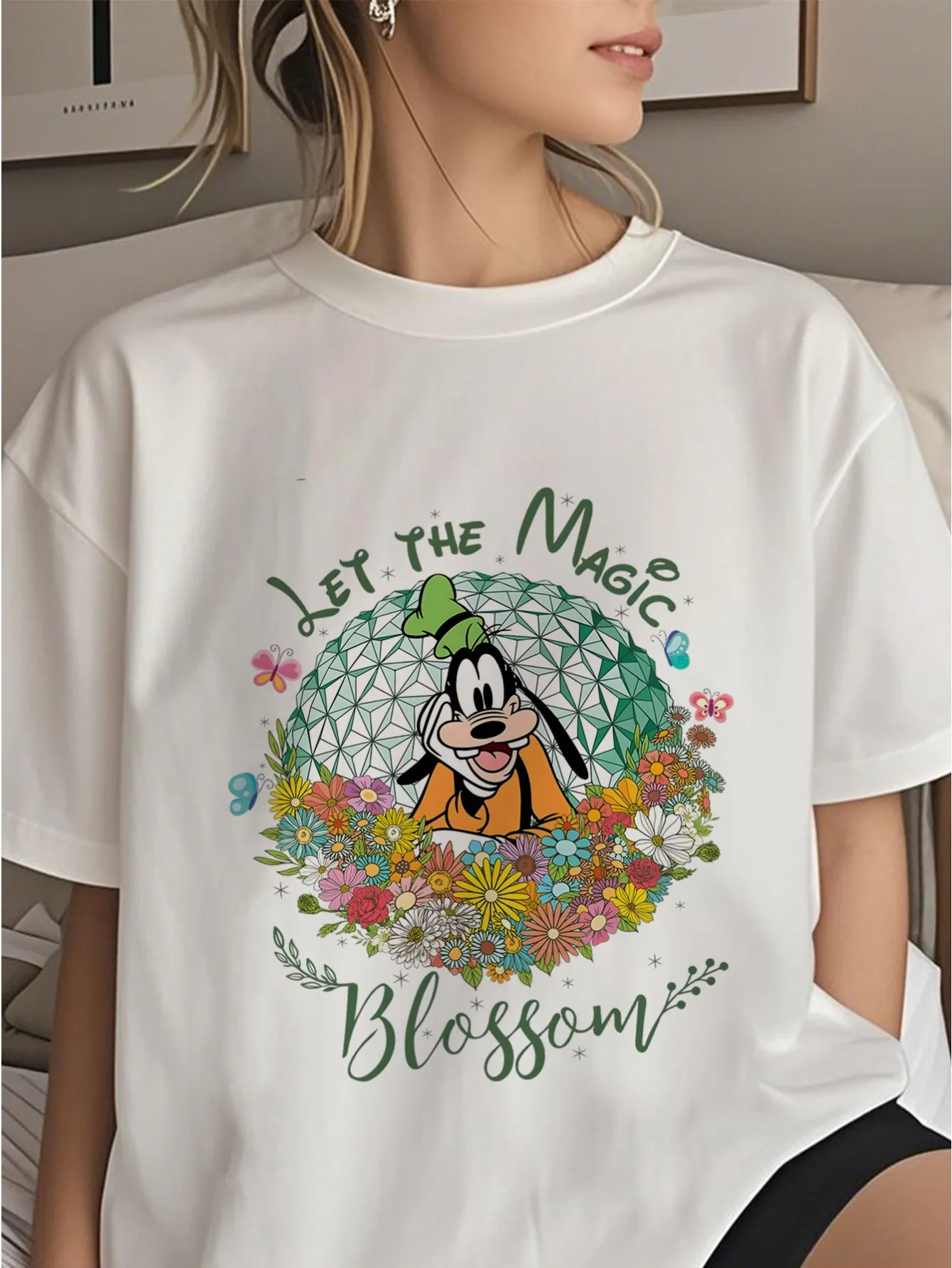 تي شيرت Disney Goofy Floral Magic Graphic 100% للنساء، تصميم تي شيرت صيفي أبيض لطيف، فضفاض كاجوال مناسب #1