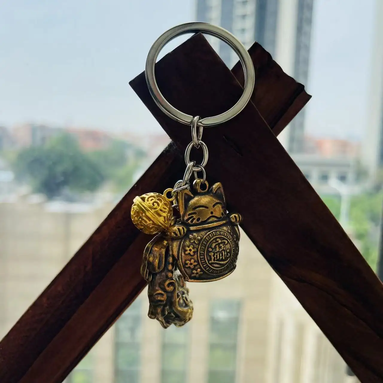 Golden Bell Combination Keychain Sack, Proteção do mal, PiXiu Wealth Cat, Moda Keyring, Halloween, Carnaval, Presente de aniversário, 2Pcs Set