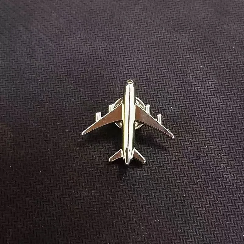 Metal airplane brooch DIY fashion pin alloy badge retro pin buckle ornament accessory