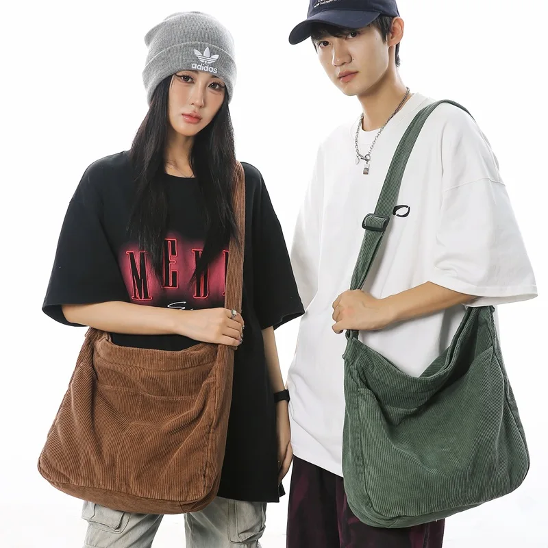 

Retro corduroy single-shoulder crossbody bag, female student large-capacity schoolbag, male commuter tote bag