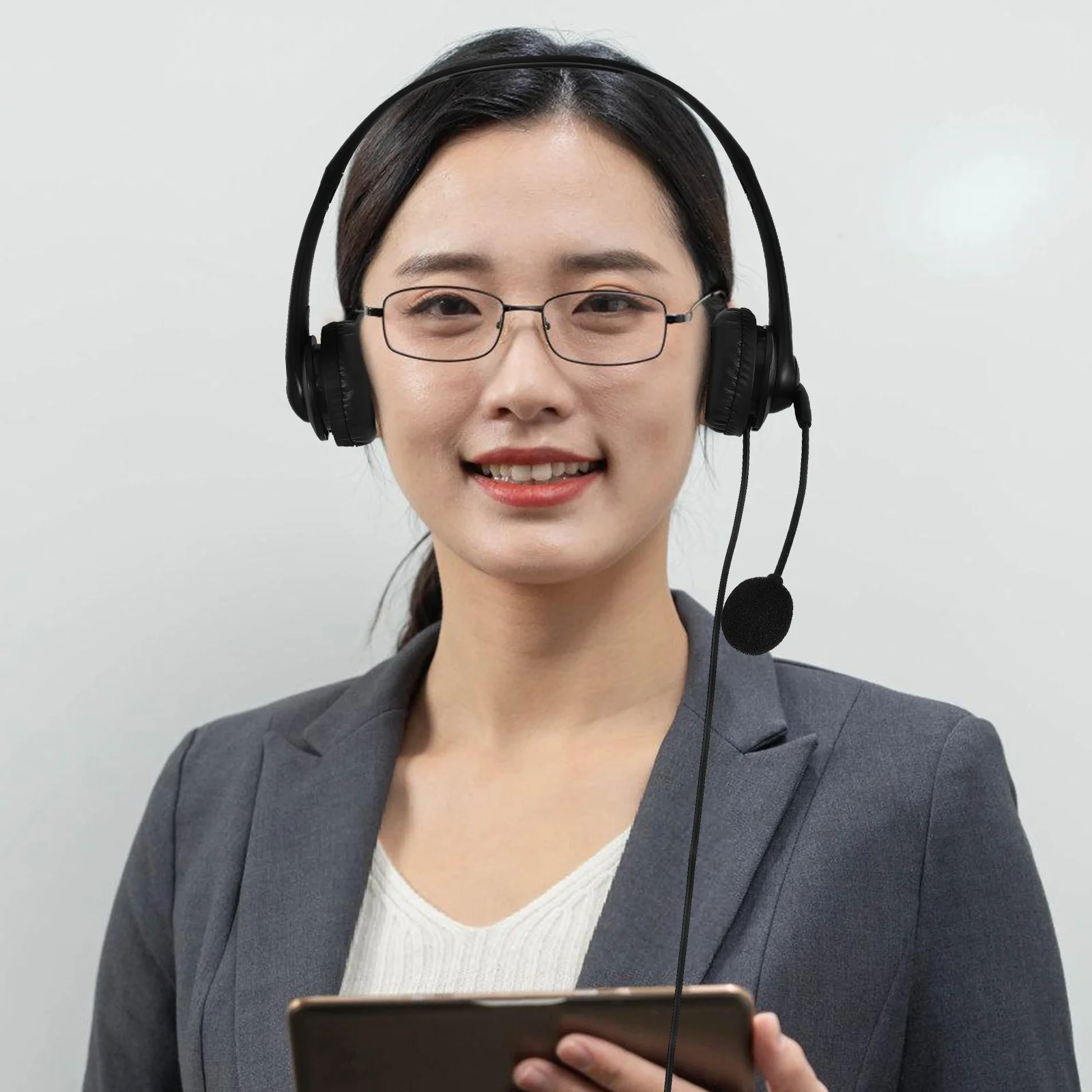 

Noise Cancelling Headphone Soft Ear Muffs Clear Call Cvc6.0 Wired Control Volume Adjustment Plug Play Usb Computer Call