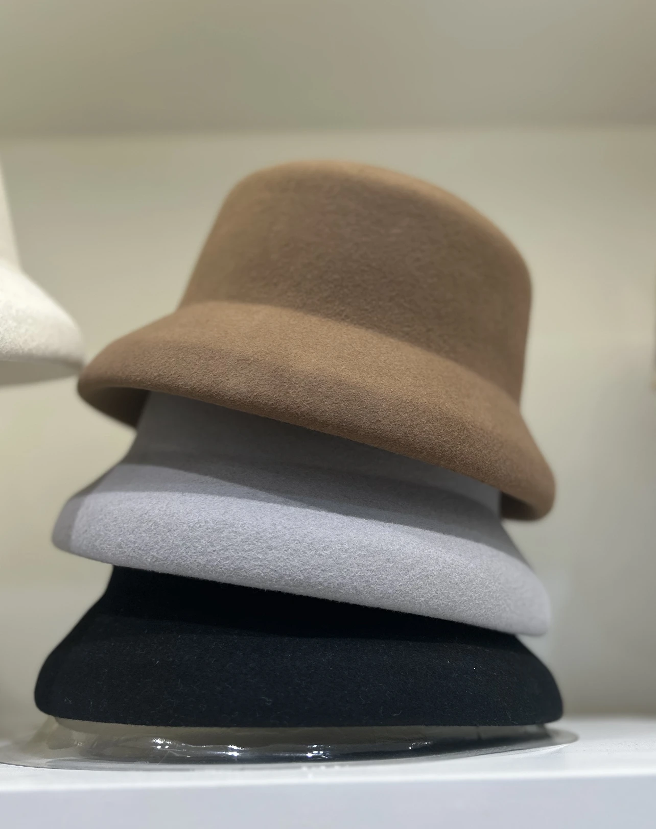 Neue Herbst Winter Doppel lauschen Hepburn Stil Eimer Hut weibliche Wolle Fedora Hut für Frauen elegante Qualität Becken Hut Designer Bonn – Detail 9