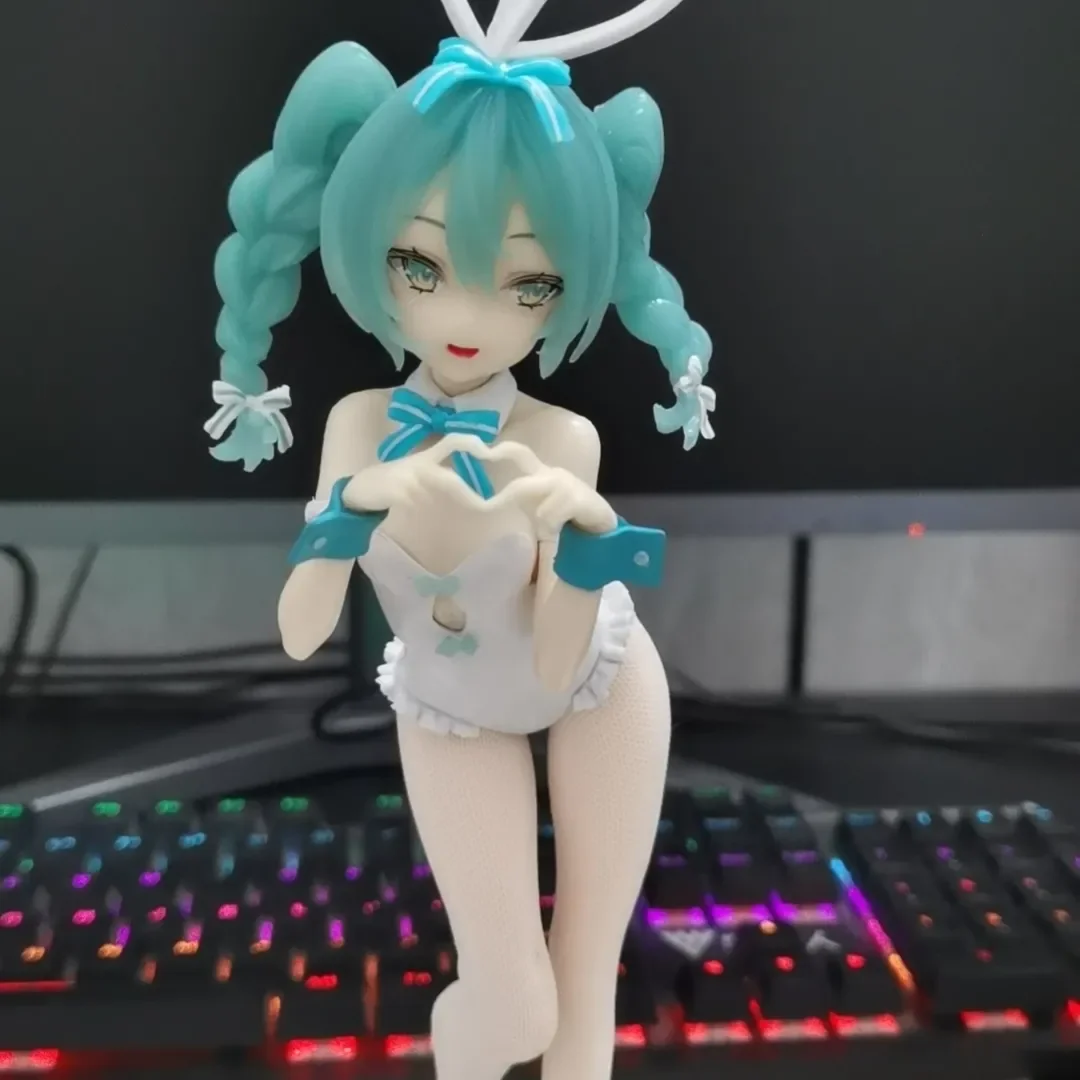 figura-hatsune-miku-bunny-girl-de-28cm-com-meias-dois-modelos-estatua-para-colecao-de-meninos-decoracao-de-mesa-ornamento-brinquedos-presentes
