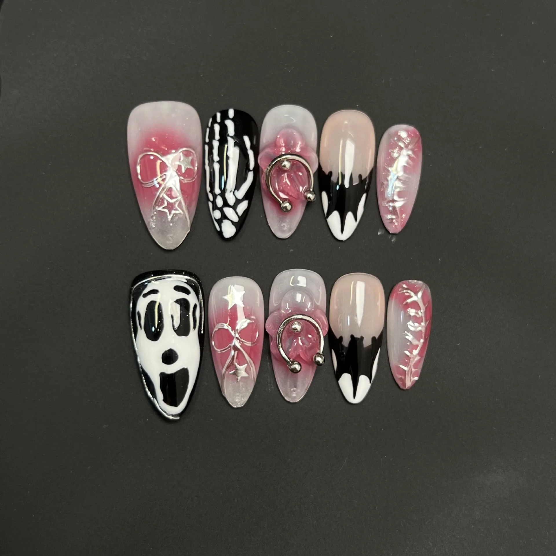 

10pcs Handmade Almond Fake Nails Bat Skull Print Design Halloween False Nails Wearable European 3D Flowers Decor Press on Nails
