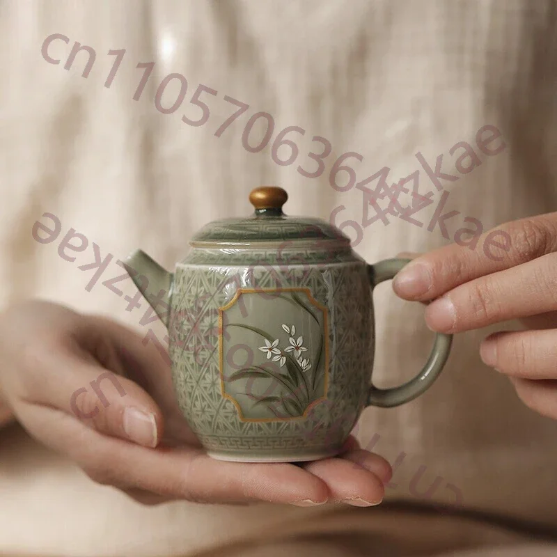 Hand-painted Narcissus Teapot Antique Yue Kiln Celadon Window Pot Tea Ceremony