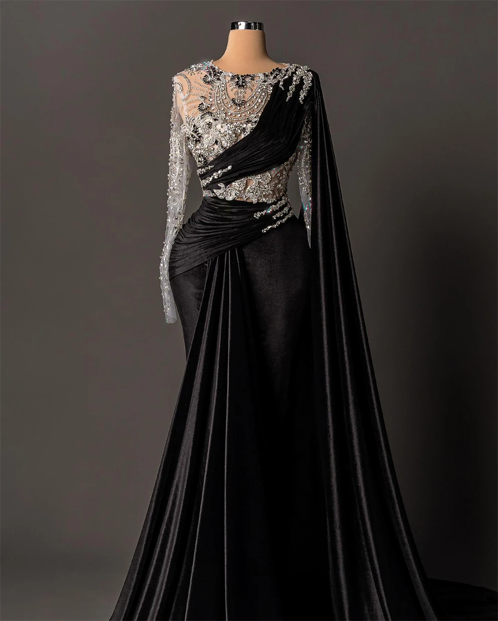 Maßgeschneidertes, hochwertiges Abendkleid aus schwarzem Velours, anmutiges Heimkehrkleid mit O-Ausschnitt und langen Ärmeln, modische Kleider für besondere Anlässe