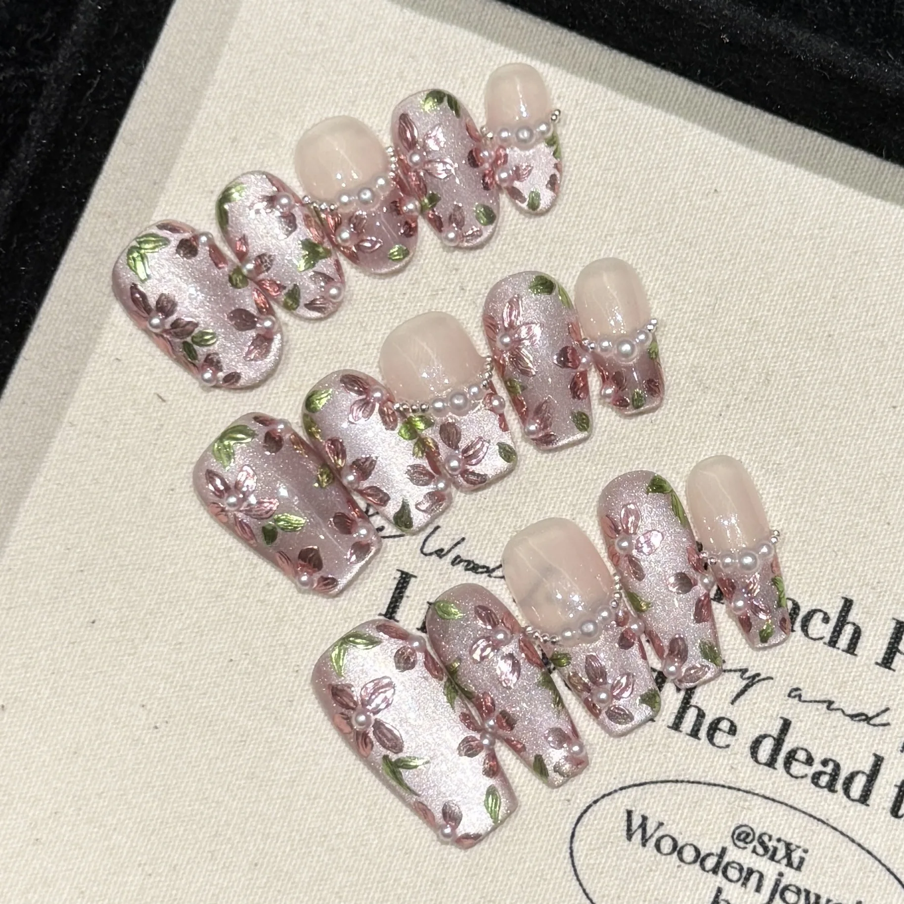 

Handmade French Glass Beads Cat Eyes Press on Nails Fake Nails Wearable Spring hand-painted Pearl Flower Korean Sweet Fake Nails