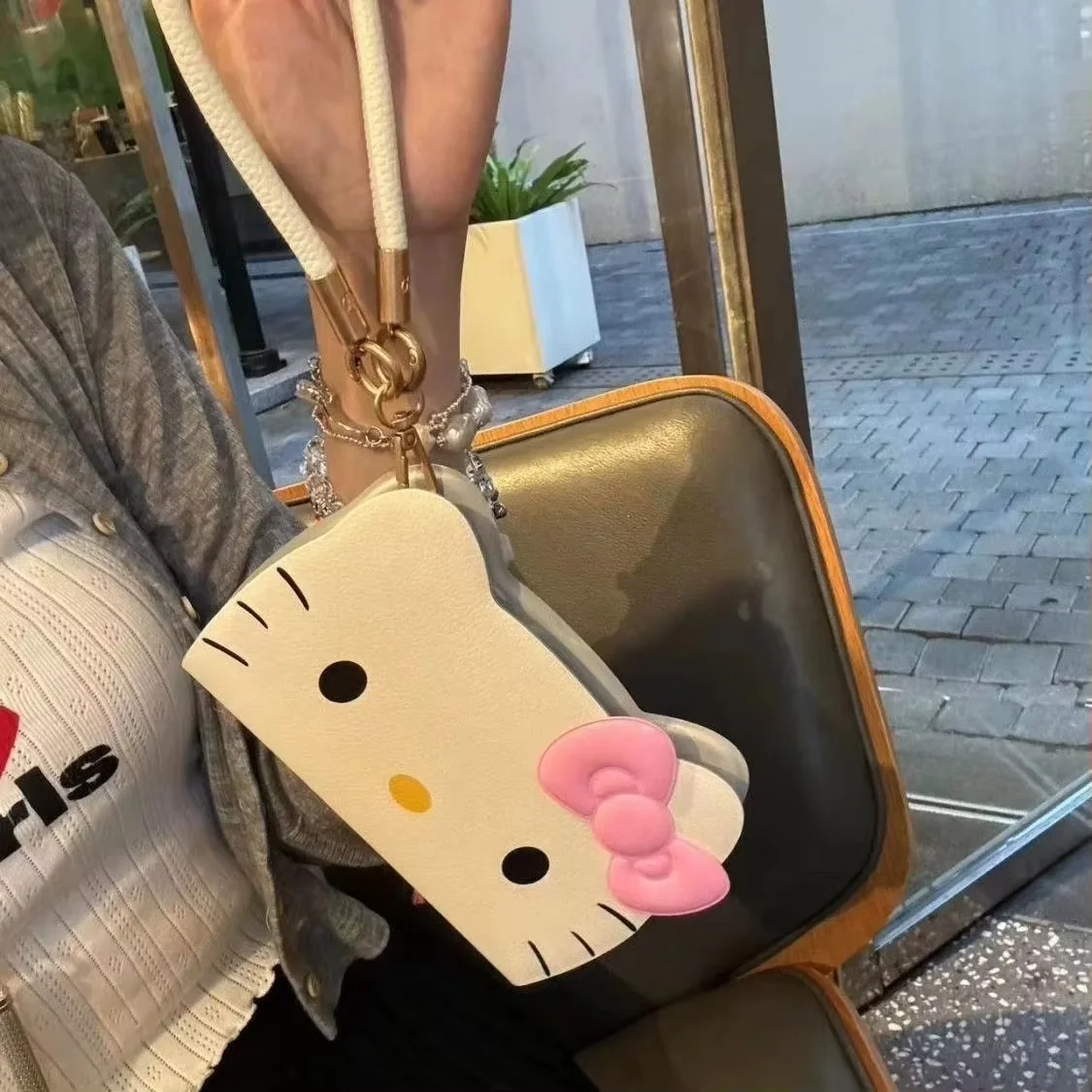 サンリオ-女の子のためのかわいい無地のkt猫の電話ケース,ハローキティ,記念の弓,ストラップの裏表紙,15, 14, 13 pro max,y2k