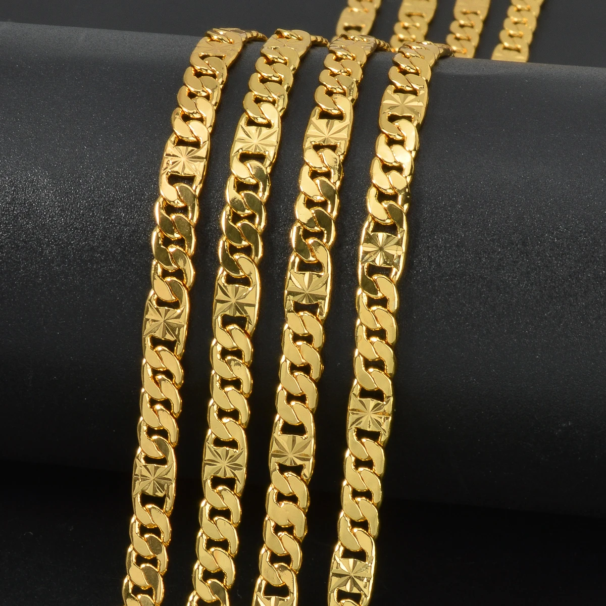 

Модные дизайнерские ожерелья для повседневной носки для женщин, позолоченные медные металлические цепочки, чокеры, ювелирные аксессуары, подарки, высокое качество