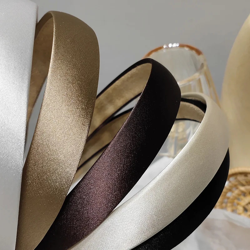 ربطة شعر بأسلوب فرنسي بحافة رقيقة أنيقة لون نقي إكسسوار شعر حريري عتيق