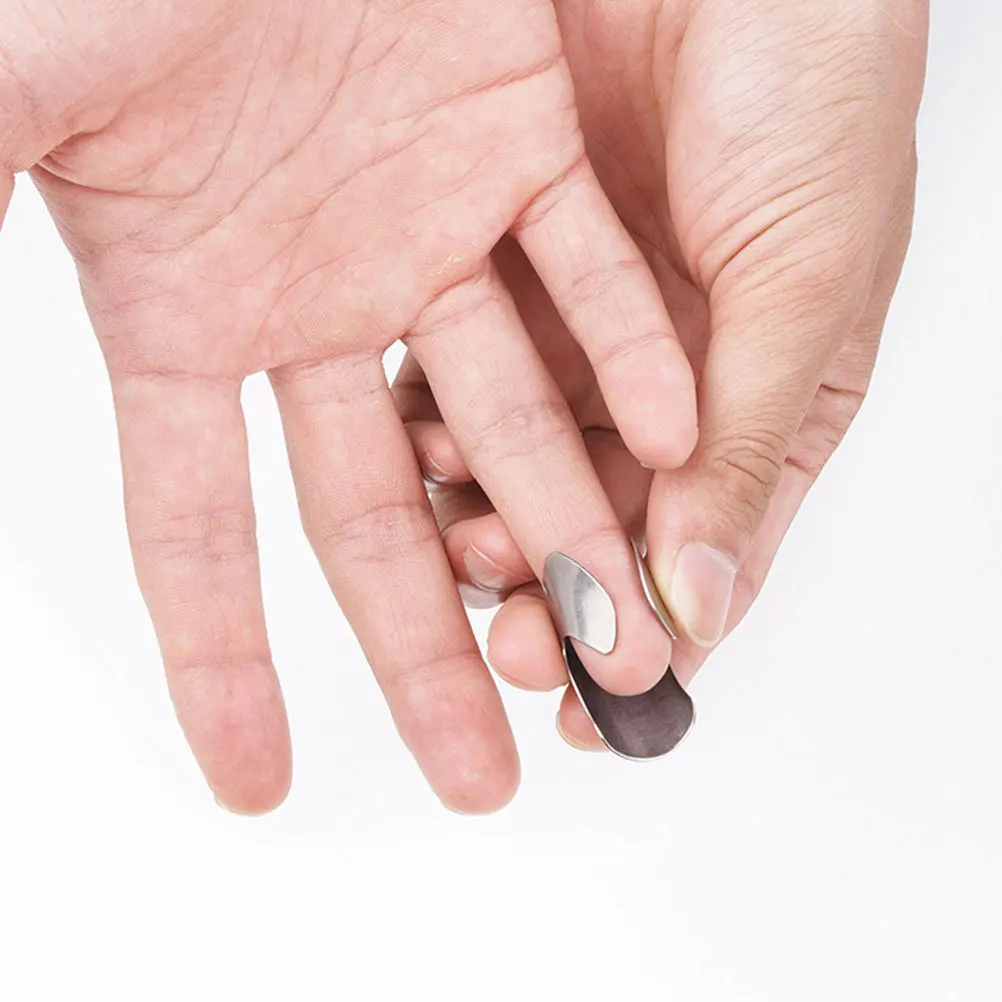 

4Pcs Stainless Steel Finger Protectors for Cutting Food Kitchen Hand Protectors Vegetable Cutter Safety Guard Compact Finger