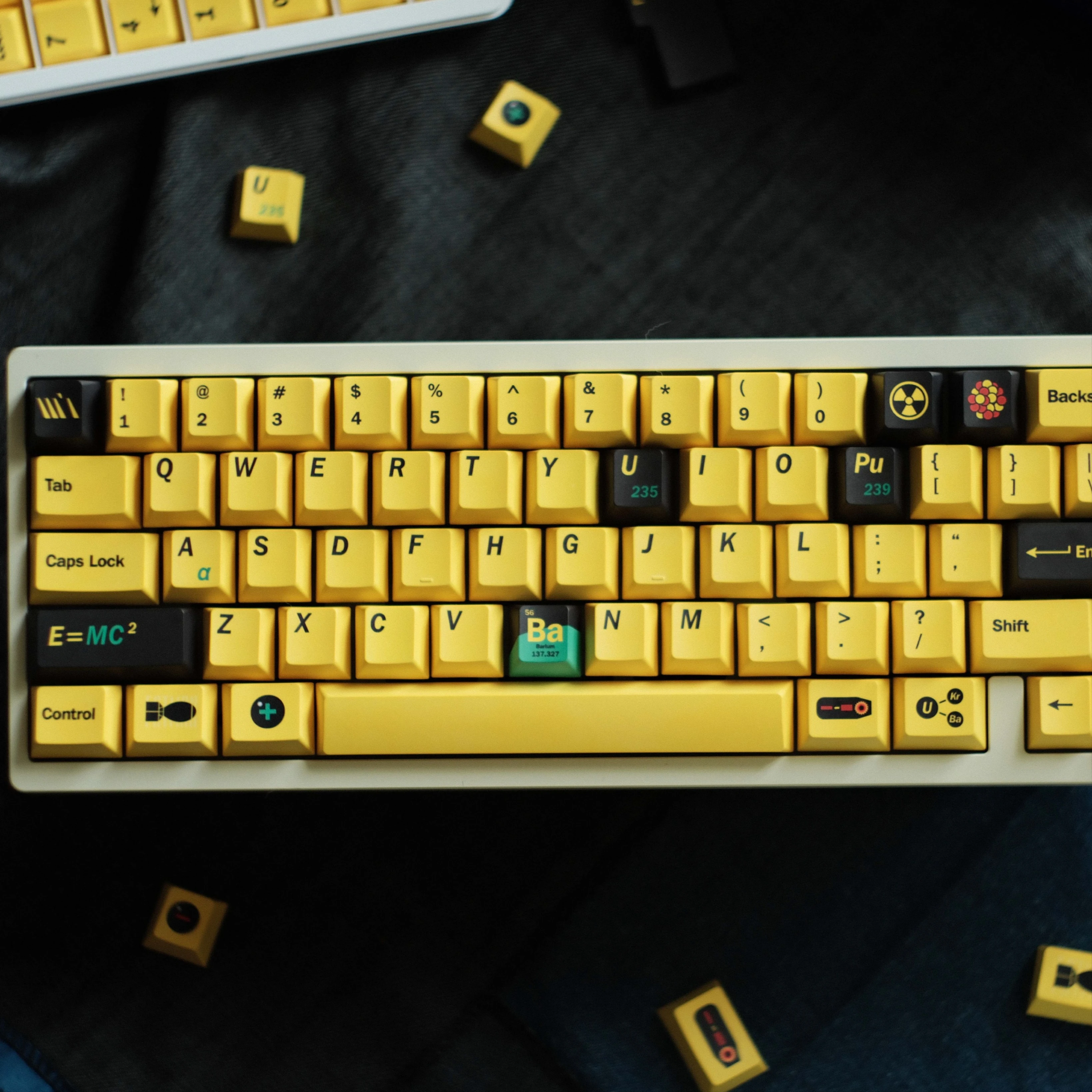 

Original theme keycap-170 + keys Original height PBT five-sided sublimation mechanical keyboard