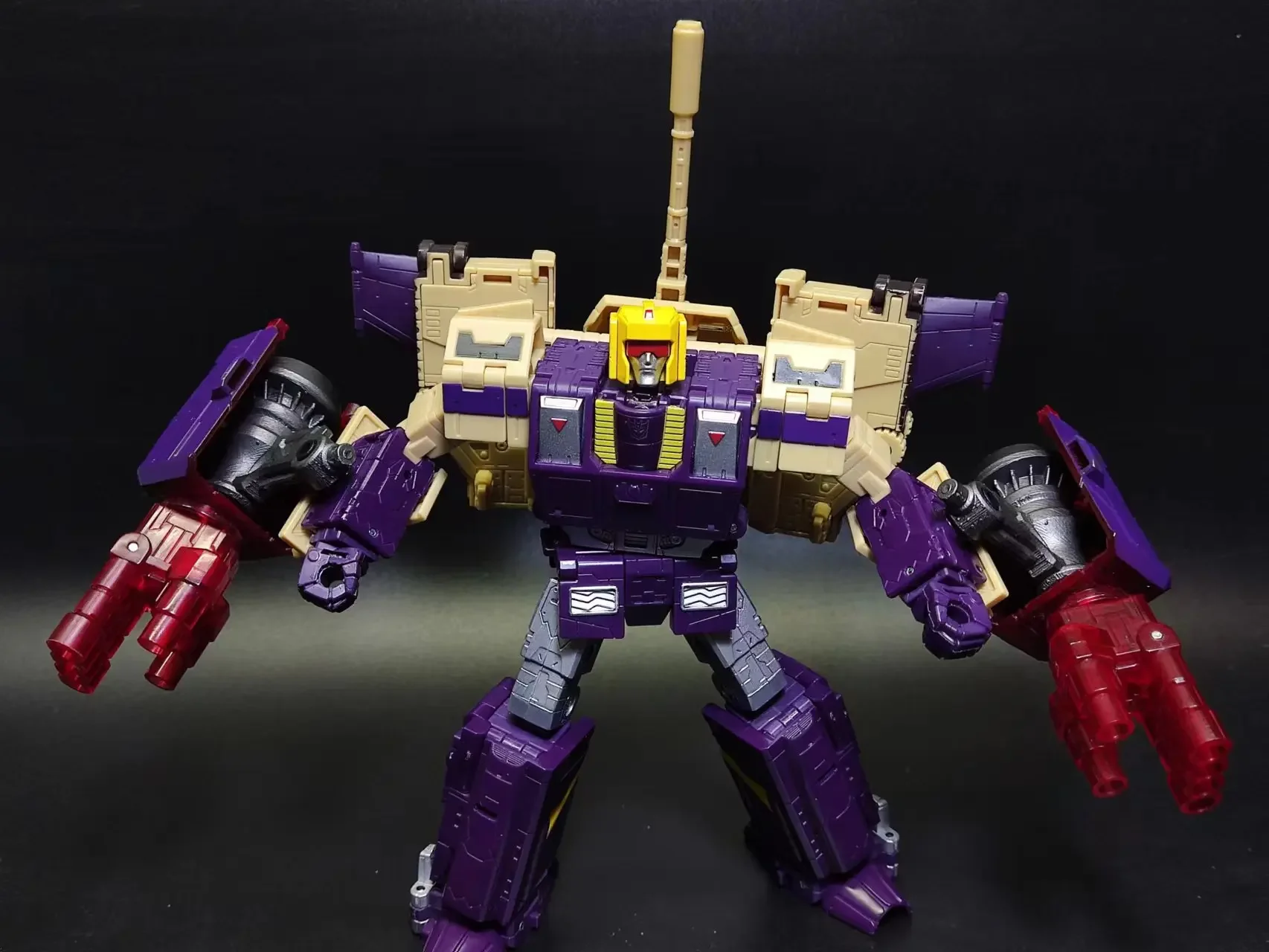 NEW BDT Design Big Sword Double Gun Weapon Thruster Upgrade Kit for Transformation LEGACY Blitzwing Actiom Figure Accessories