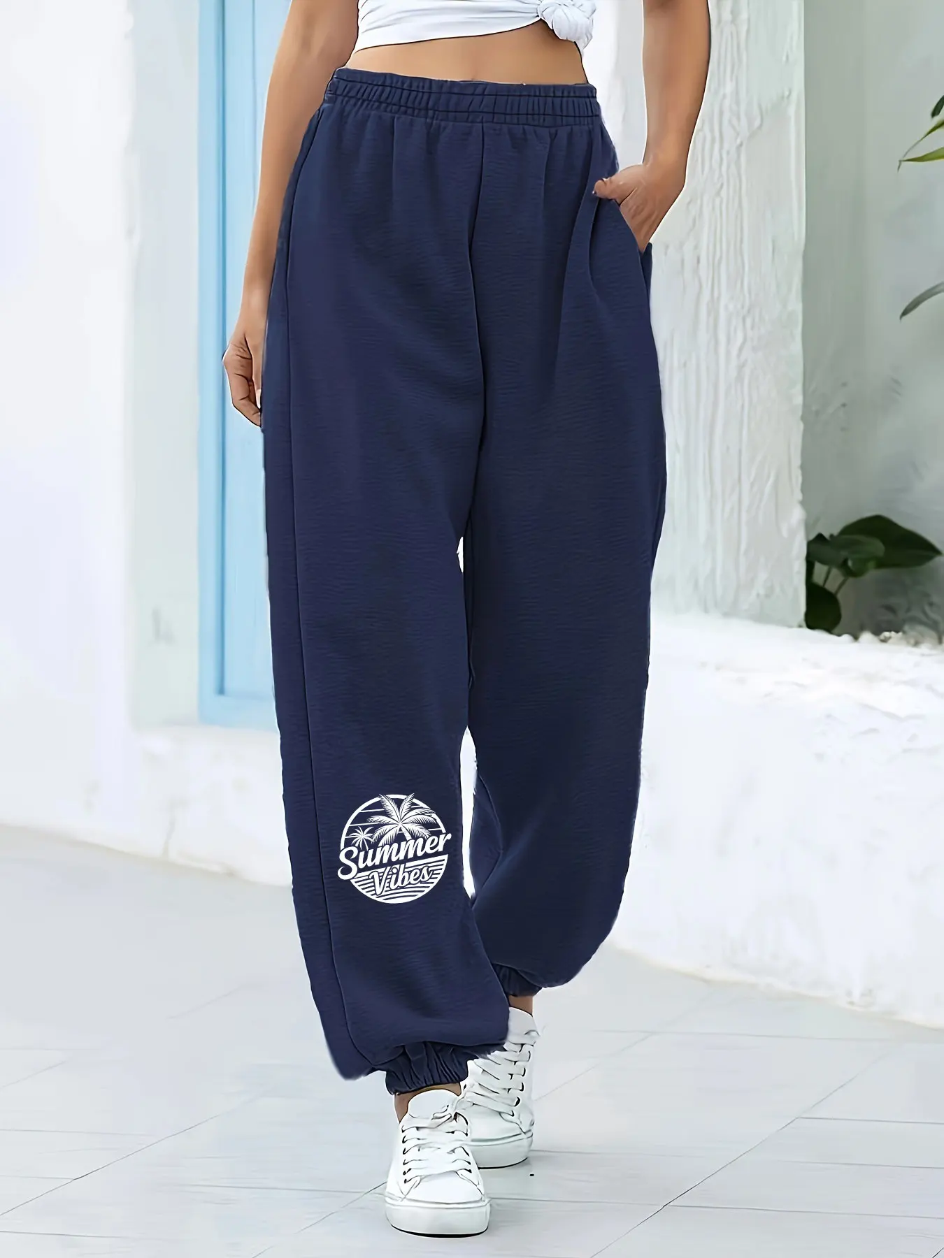Casual Pants, a Must-Have for Fashion Trends. New Wide-Leg Casual Pants for Women for Spring and Autumn. Simple and Elegant Cut, Straight Fit, Suitable for Office, Dating, and Various Occasions. Nine-Point Length Pants for Spring and Autumn, Women's Clothing