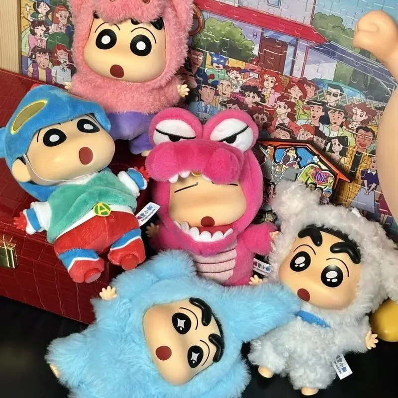 Crayon Shin-Chan Costume originale Serie Party Blind Box Vinile Peluche Bambola Anime Figura Collezione di scatole misteriose Regali di compleanno giocattolo