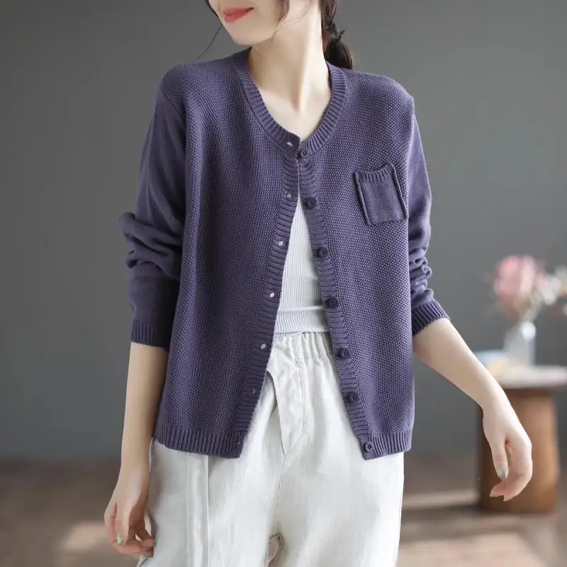 

Осенний новый продукт, хлопковый вязаный кардиган с круглым вырезом, с одним карманом, однотонные свободные утягивающие однобортные свитера на пуговицах