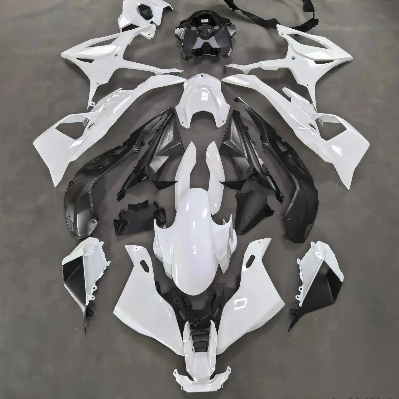 

STLF Customized Motorcycle Fairing Kit for S1000RR 2025 Single-seat Version Full Plastic Fairing Kit