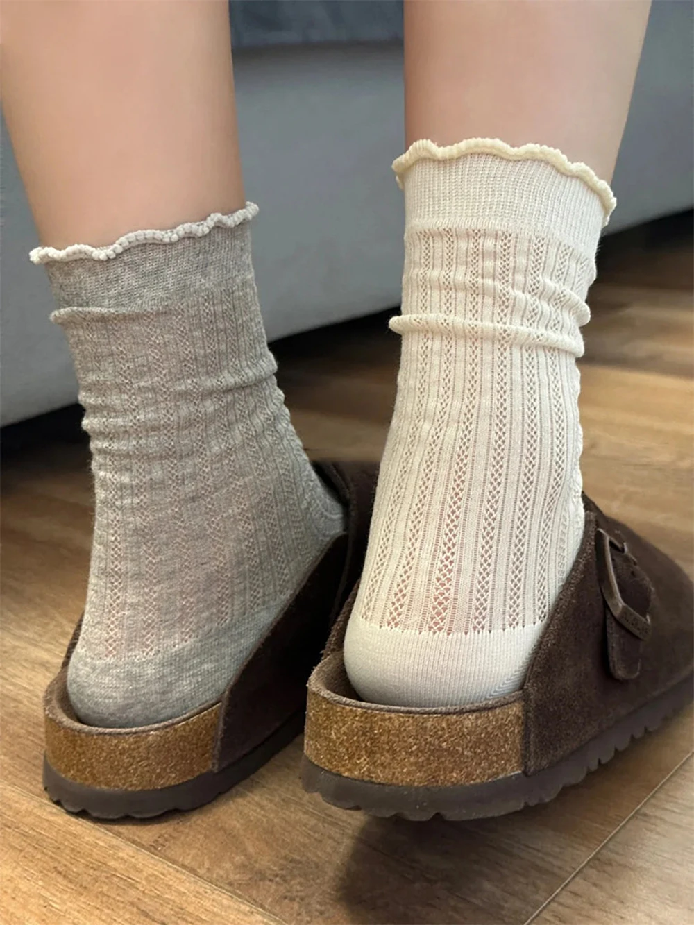 

1 пара женских однотонных сетчатых носков средней длины, летние легкие дышащие модные носки с волнистым краем в балетном стиле, повседневные носки