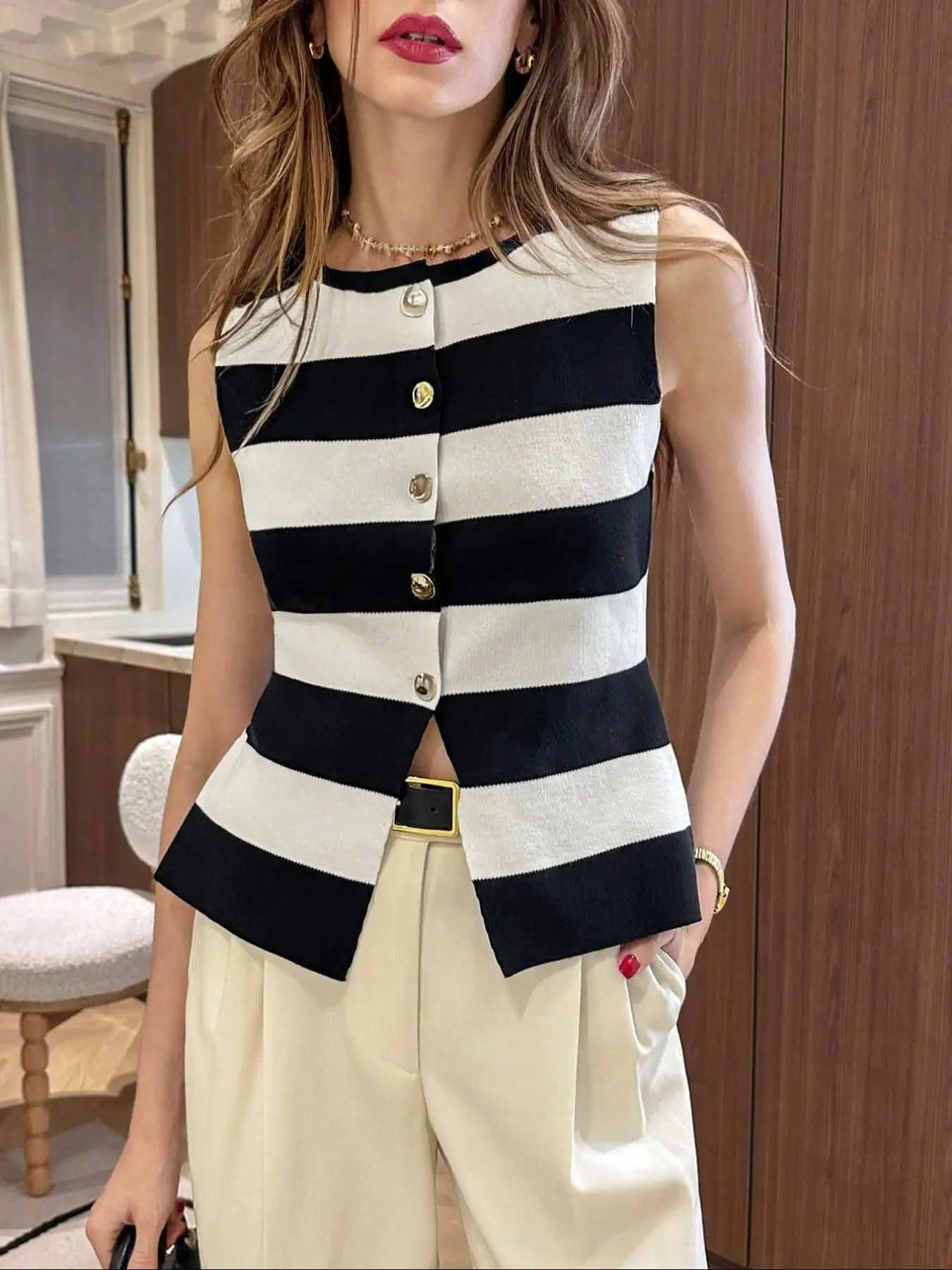 Women's Striped Knit Vest, Metal Button Decor, Casual Fitted Short Sleeve Top, Perfect for Commuting and Daily Wear