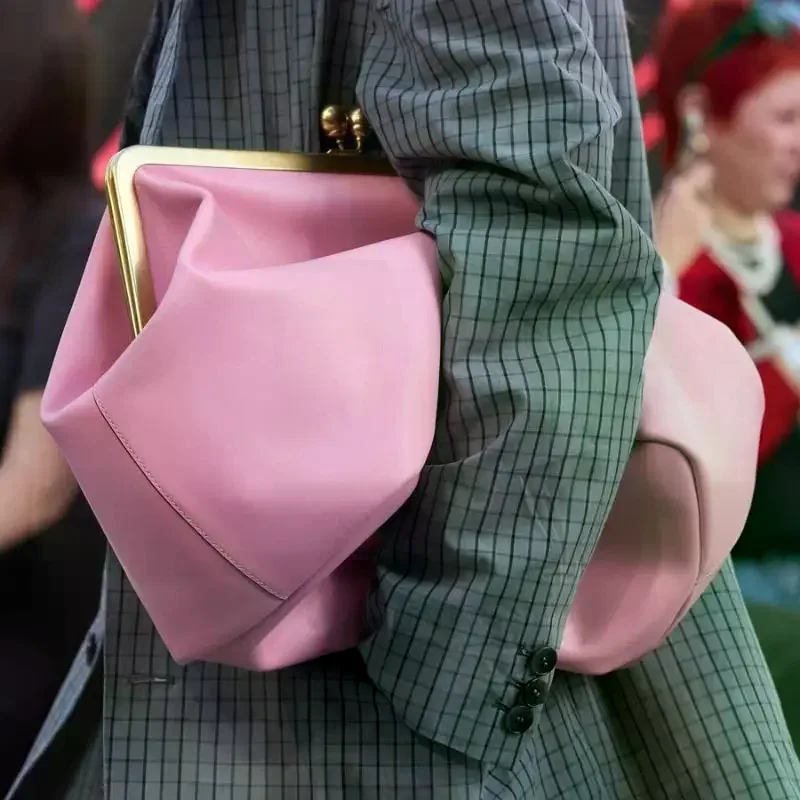 Soft PU Leather Pink Color Handbags Fashion Large Kisslock Clutch Bag For Women Designer Clip Shell Shoulder Bags 1Pcs Luxury