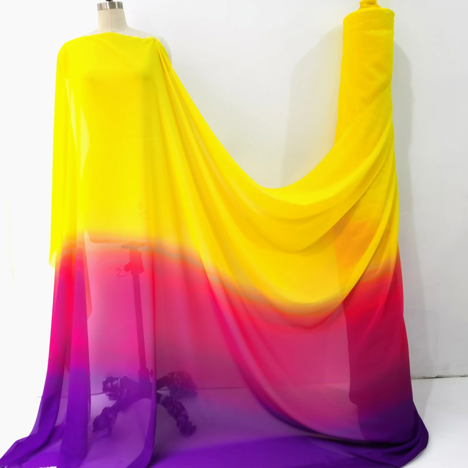 100D Zweifarbiger Rampen-Chiffon-Stoff mit Farbverlauf, transparenter Chiffon, schattierter Farbverlauf, Bühnenstoff – Detail 15