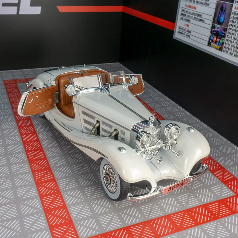 1:24 Mercedes-Benz 500k modello di auto d'epoca retrò in lega di porte di auto e il cofano anteriore e la porta del bagagliaio possono anche essere aperti