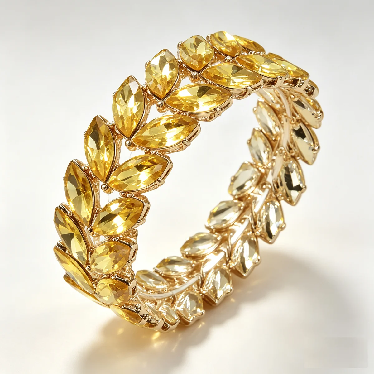 Luxuriöses Breites Strass-Armband für Damen, Geometrischer Kristall-Schmuck für Hochzeit und Party, Pailletten-Schmuck, Vergoldetes Ausziehbares Damenarmband – Detail 4