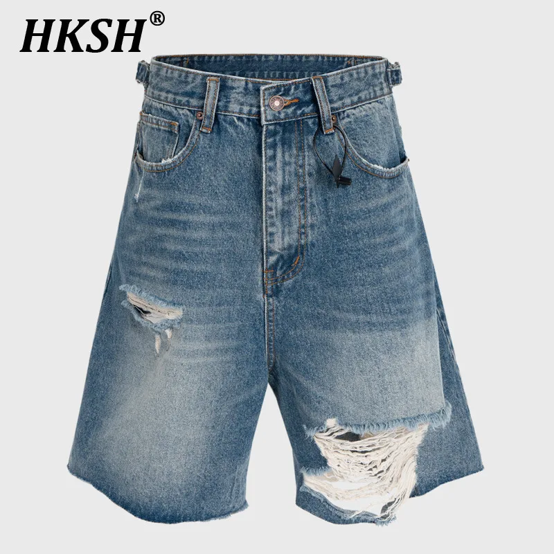 

HKSH Summer New Men Tide Vintage Metal Buckle Strap Torn Hole Damaged Shorts Washed Tassel Denim Pants Chic Baggy Capris HK5357