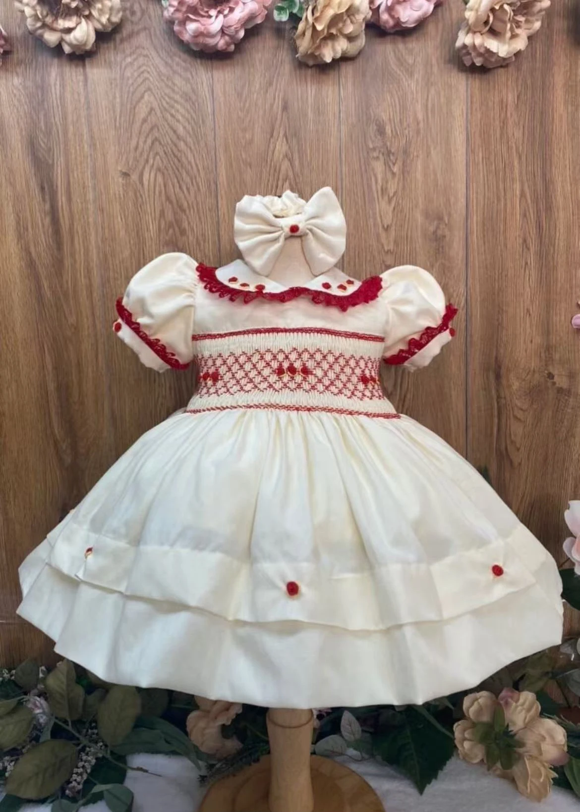 Summer Girl Sweet Handmade Embroidery Red Flower White Puffy Smocked Dress Bow For Casual Party Birthday Wedding Photography