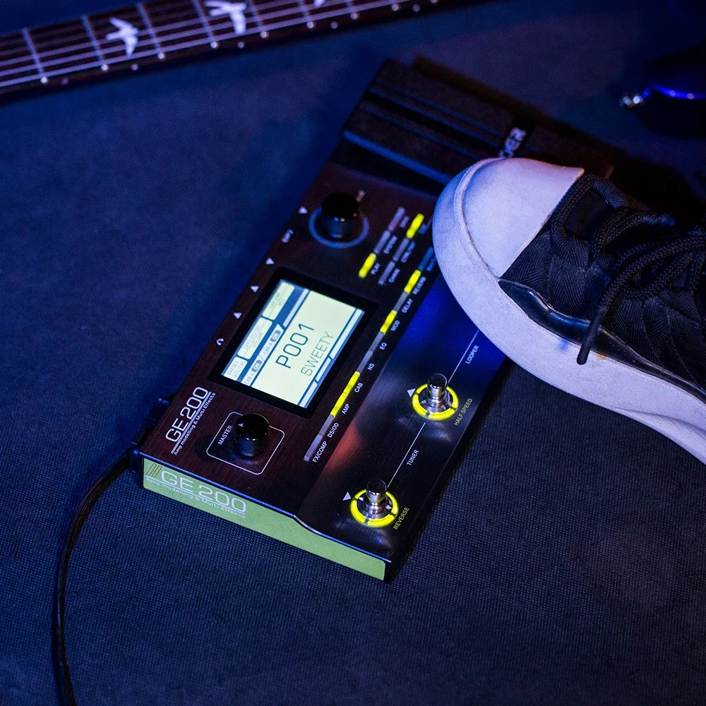MOOER GE200 أمبير النمذجة متعددة التأثيرات معالج الدواسة تأثير الغيتار الرقمي دواسة 55 أمبير نماذج 9 وحدات تأثير 52s Looper