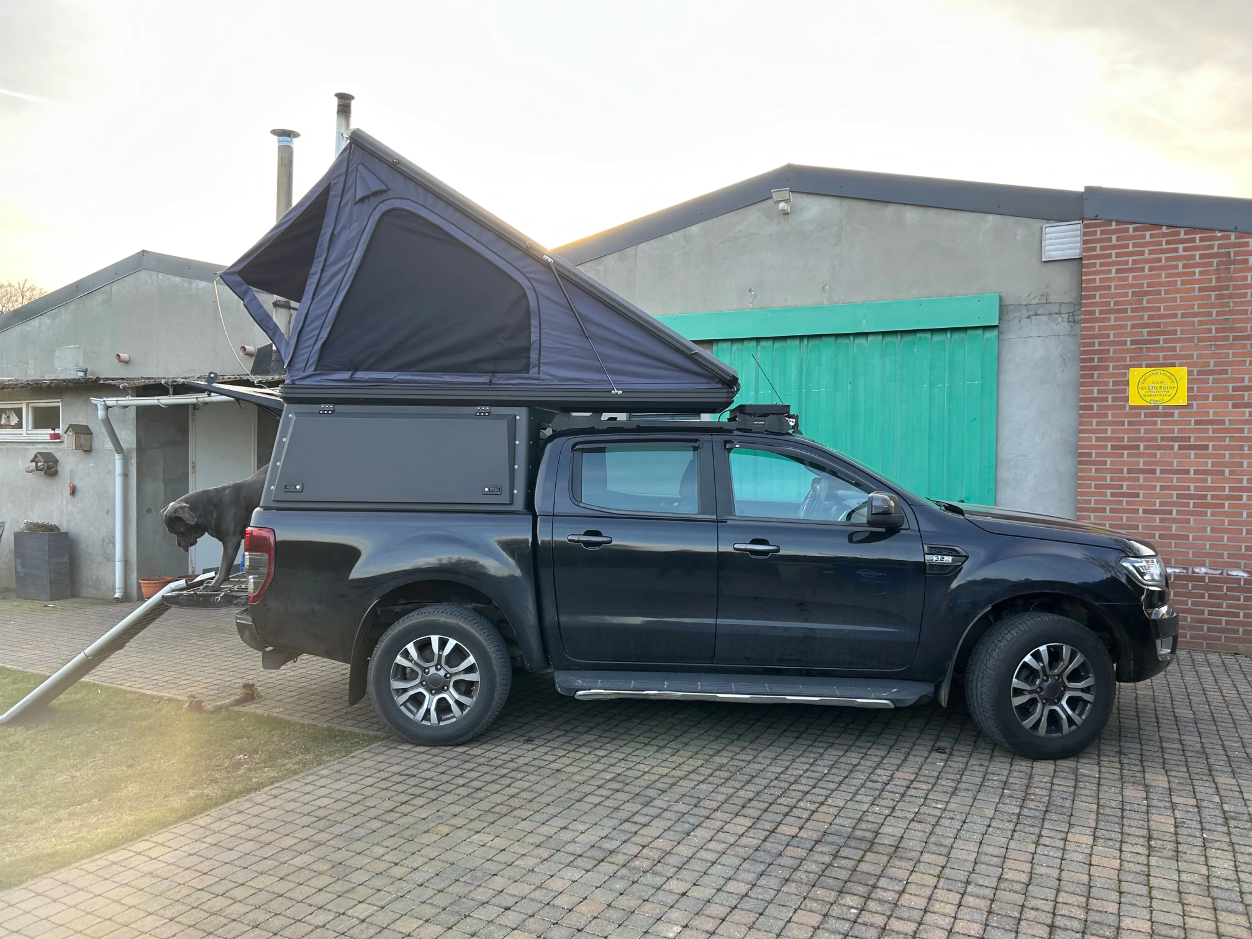 Aluminium Shell 4x4 Off Road Slide in Pickup Camper Pop up Tent Truck Camper