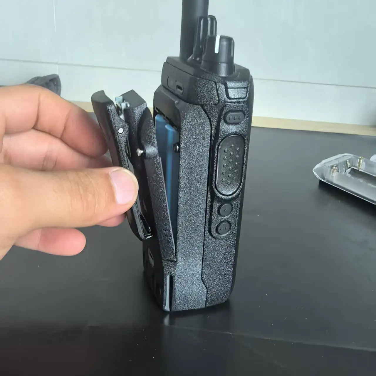 Vano Batteria R7 per Walkie Talkie Motorola Compatibile con R7a PMNN4808 PMNN4809