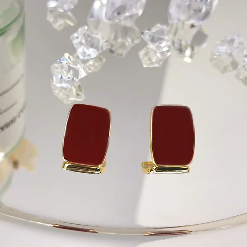 Wine Red Color Vintage Square Geometry Stud Earrings for Women Korean Simple Fashion Cute Girl Jewelry Accessories