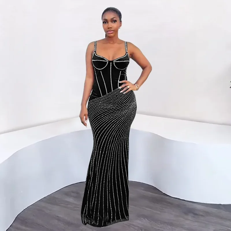 GUWU Donna Spaghetti Strap Velluto Diamanti Hot Strass Aderente Maxi Abito lungo 2025 Vacanze di compleanno Abiti da festa sexy