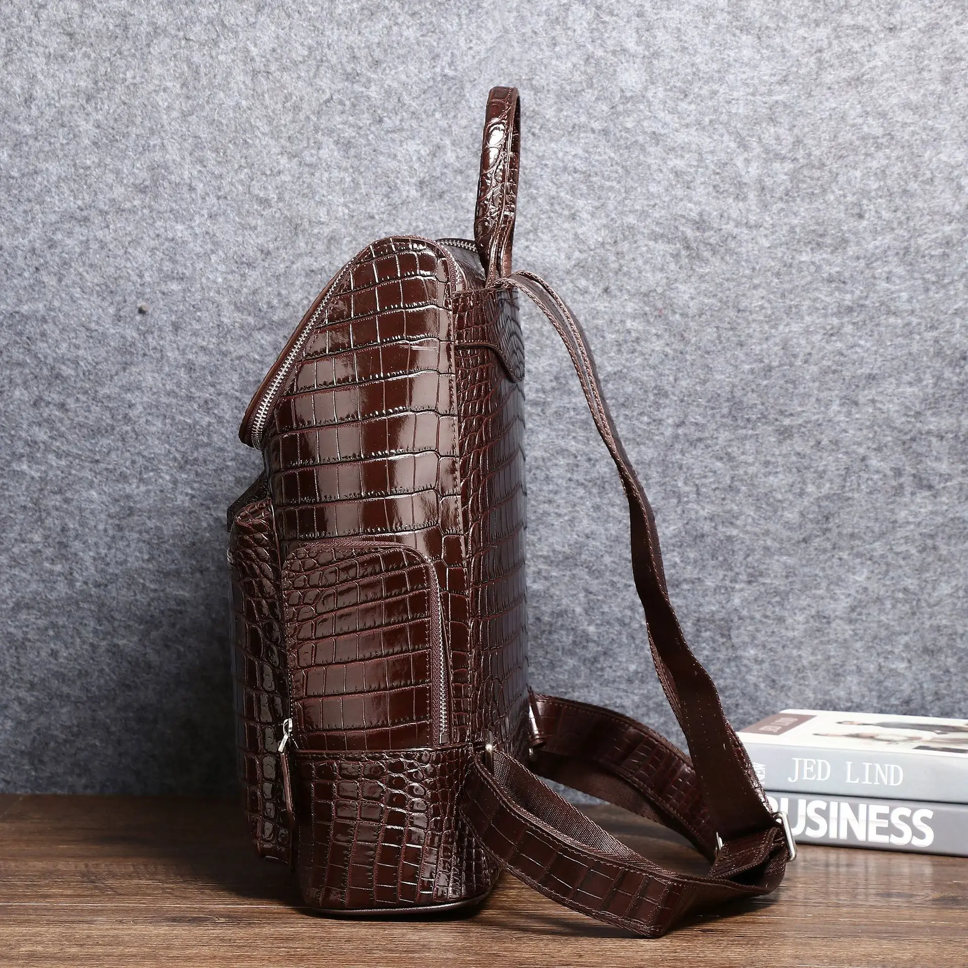 New Brand Crocodile Alligator Pattern Genuine Leather Men Backpacks Real Natural Leather Backpack Boy Luxury Computer Laptop Bag