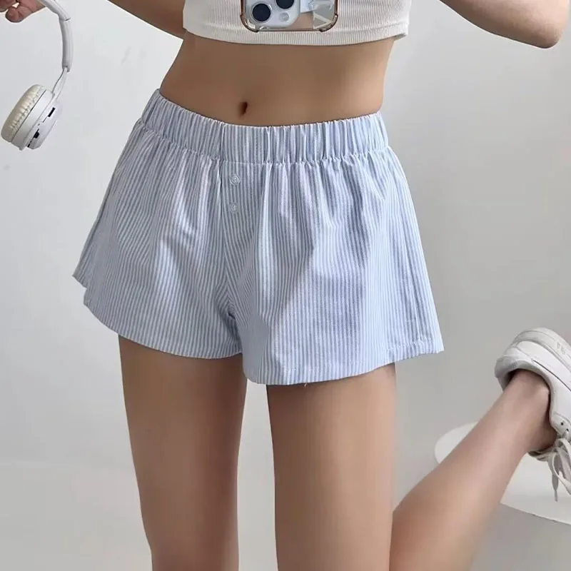 شورت كاجوال بطباعة مخططة للنساء بخصر مطاطي وزر أنيق ملابس خروج أنيقة أساسية Y2K شورت فضفاض