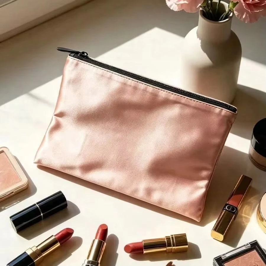Women's Storage Bag, Easy To Carry, with A Fresh and Charming Appearance, Suitable for Daily Business Trips and Cosmetics Sample Storage