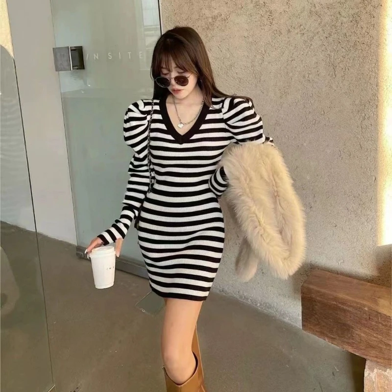 Robes rayées au Crochet pour femmes, tendance, liquidation élégante, haute qualité, automne hiver, coréenne, moulante, robe en tricot